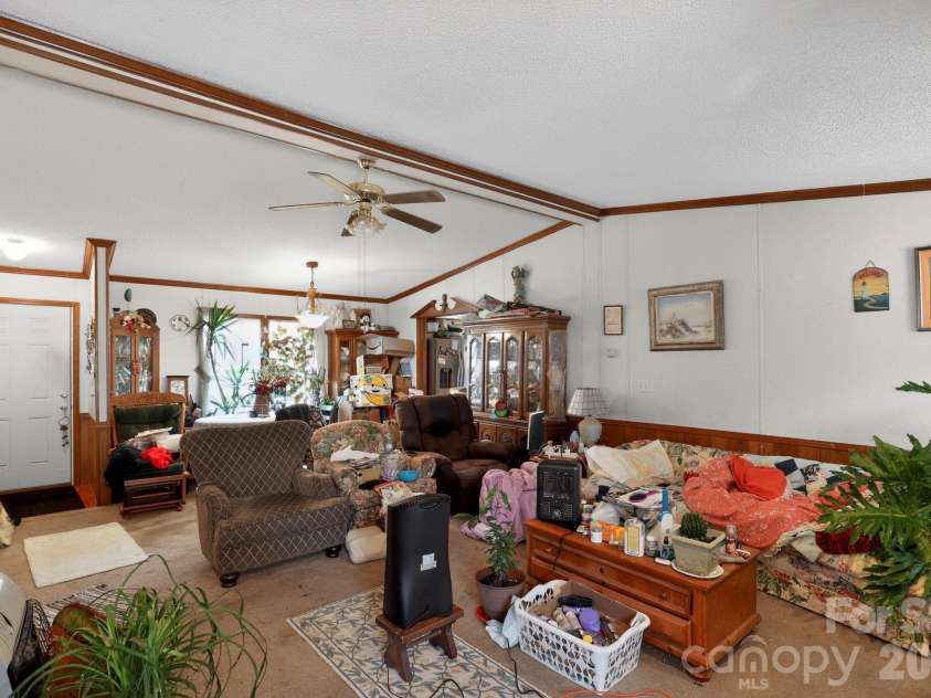 15 Wright Road, Whittier, NC 28789.  MLS# CAR4342951, YatesRealty ID 9339. 