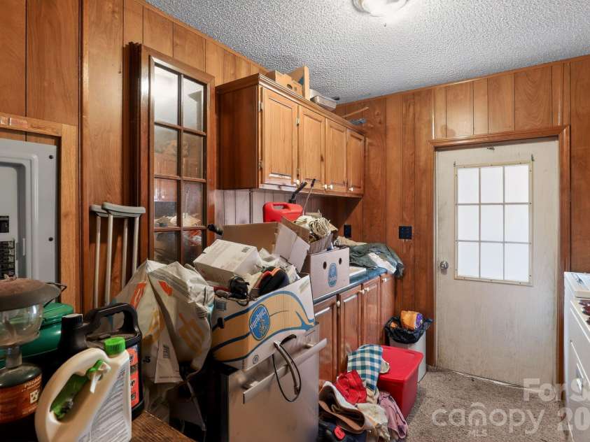 15 Wright Road, Whittier, NC 28789.  MLS# CAR4342951, YatesRealty ID 9339. 