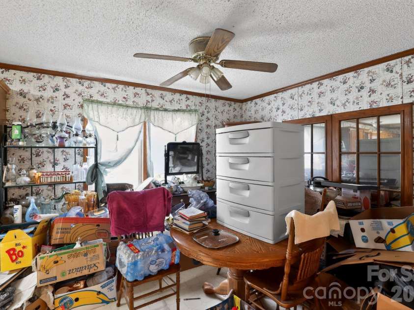 15 Wright Road, Whittier, NC 28789.  MLS# CAR4342951, YatesRealty ID 9339. 