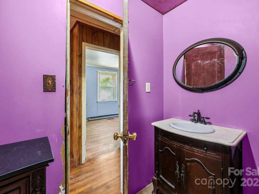 1530 Buffalo Street, Kannapolis, NC 28081.  MLS# CAR4301517, YatesRealty ID 934. 