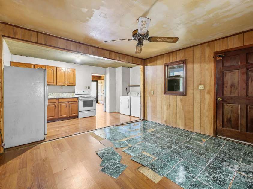 1530 Buffalo Street, Kannapolis, NC 28081.  MLS# CAR4301517, YatesRealty ID 934. 