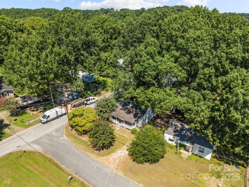 1530 Buffalo Street, Kannapolis, NC 28081.  MLS# CAR4301517, YatesRealty ID 934. 