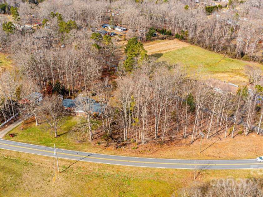 6000 George Hildebran School Road, Hickory, NC 28602.  MLS# CAR4221676, YatesRealty ID 9341. 