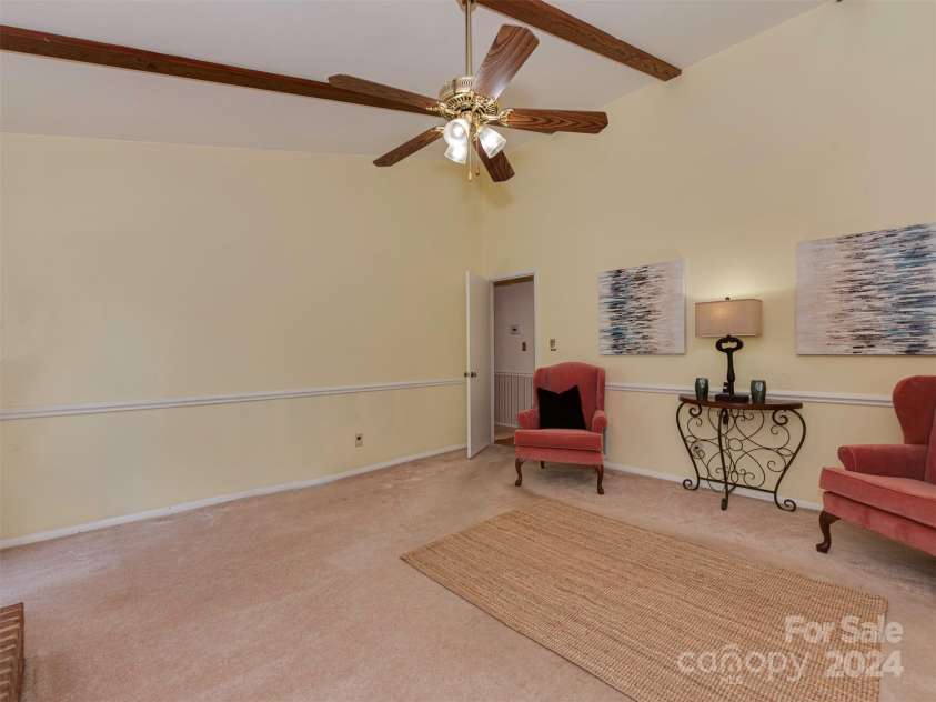 200 Linville Drive, Matthews, NC 28105.  MLS# CAR4178988, YatesRealty ID 9342. 