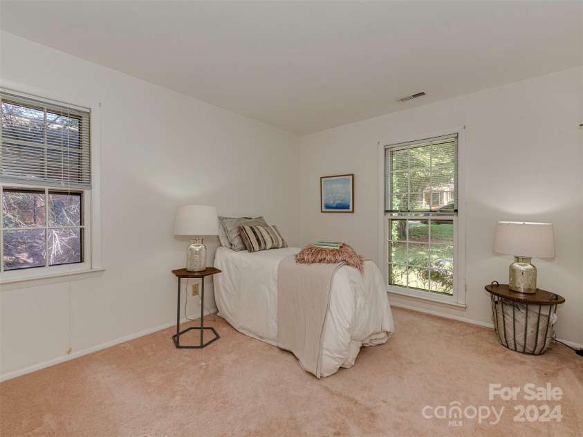 200 Linville Drive, Matthews, NC 28105.  MLS# CAR4178988, YatesRealty ID 9342. 