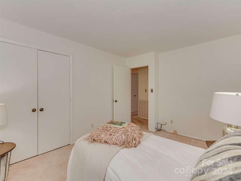 200 Linville Drive, Matthews, NC 28105.  MLS# CAR4178988, YatesRealty ID 9342. 