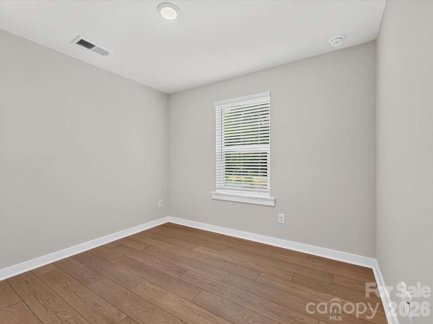 1140 Bismuth Lane, Charlotte, NC 28211.  MLS# CAR4350907, YatesRealty ID 9343. 