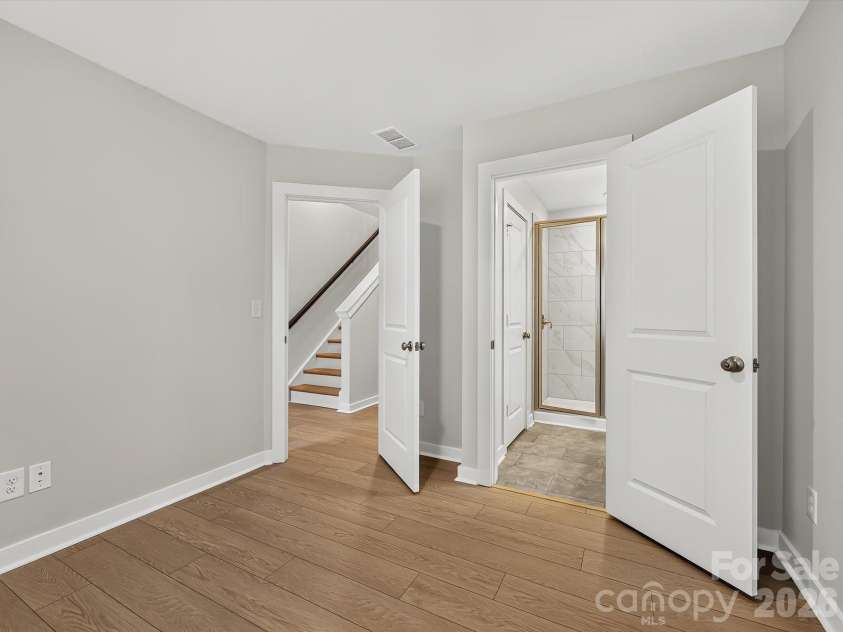 1140 Bismuth Lane, Charlotte, NC 28211.  MLS# CAR4350907, YatesRealty ID 9343. 