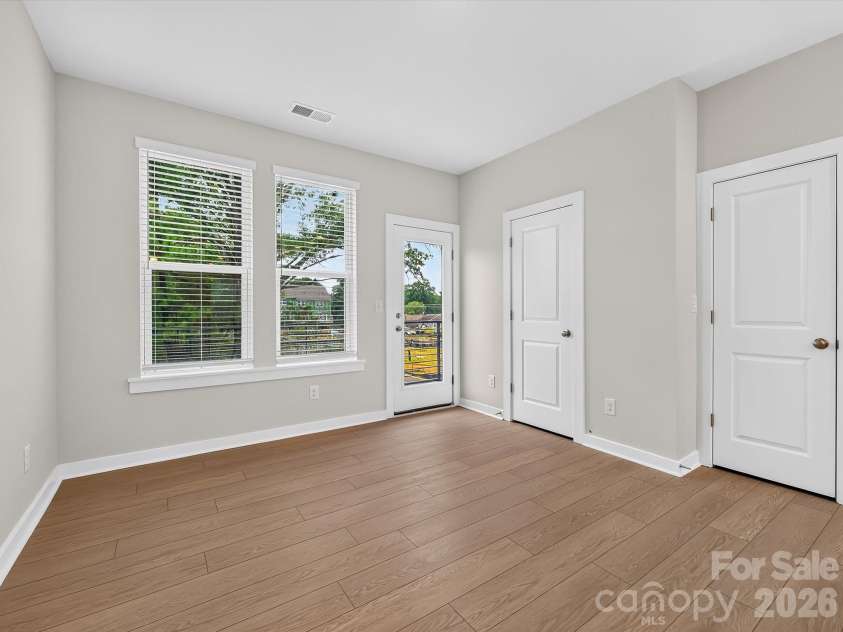 1140 Bismuth Lane, Charlotte, NC 28211.  MLS# CAR4350907, YatesRealty ID 9343. 