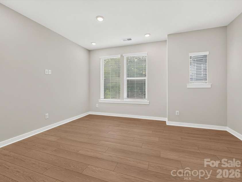1140 Bismuth Lane, Charlotte, NC 28211.  MLS# CAR4350907, YatesRealty ID 9343. 