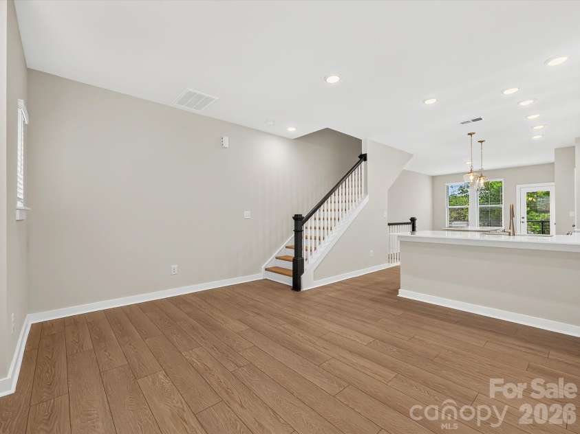 1140 Bismuth Lane, Charlotte, NC 28211.  MLS# CAR4350907, YatesRealty ID 9343. 