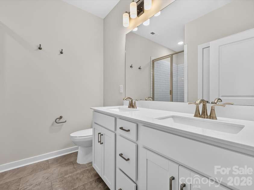 1140 Bismuth Lane, Charlotte, NC 28211.  MLS# CAR4350907, YatesRealty ID 9343. 