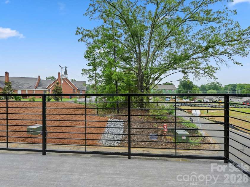 1140 Bismuth Lane, Charlotte, NC 28211.  MLS# CAR4350907, YatesRealty ID 9343. 