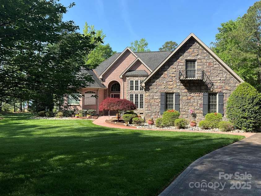 1832 Marthas Vineyard Road, York, SC 29745.  MLS# CAR4238235, YatesRealty ID 9344. 