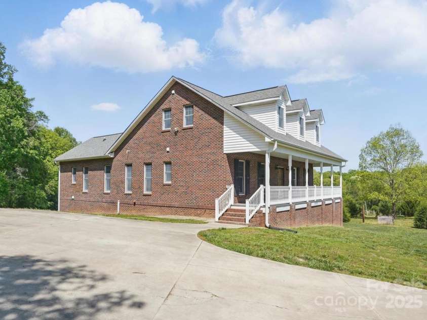 2805 Sadler Road, Alexis, NC 28006.  MLS# CAR4241152, YatesRealty ID 9345. 