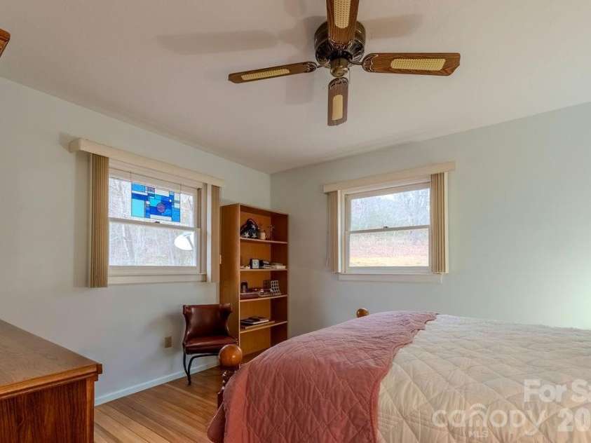 200 Mica Circle, Franklin, NC 28734.  MLS# CAR4350211, YatesRealty ID 9346. 