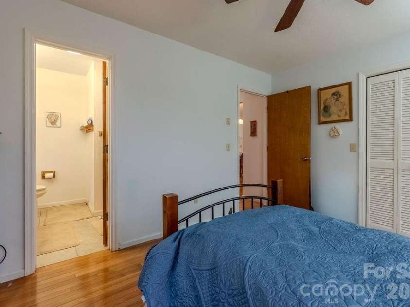 200 Mica Circle, Franklin, NC 28734.  MLS# CAR4350211, YatesRealty ID 9346. 