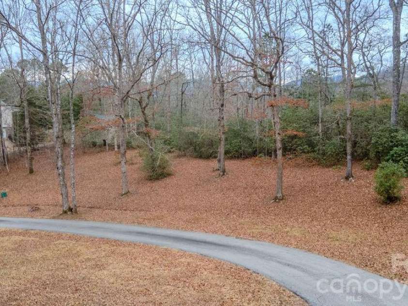 200 Mica Circle, Franklin, NC 28734.  MLS# CAR4350211, YatesRealty ID 9346. 
