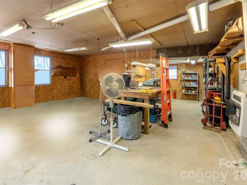 200 Mica Circle, Franklin, NC 28734.  MLS# CAR4350211, YatesRealty ID 9346. 
