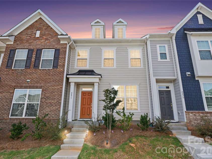 4471 Potters Wheel Drive, Fort Mill, SC 29715.  MLS# CAR4406448, YatesRealty ID 9347. 