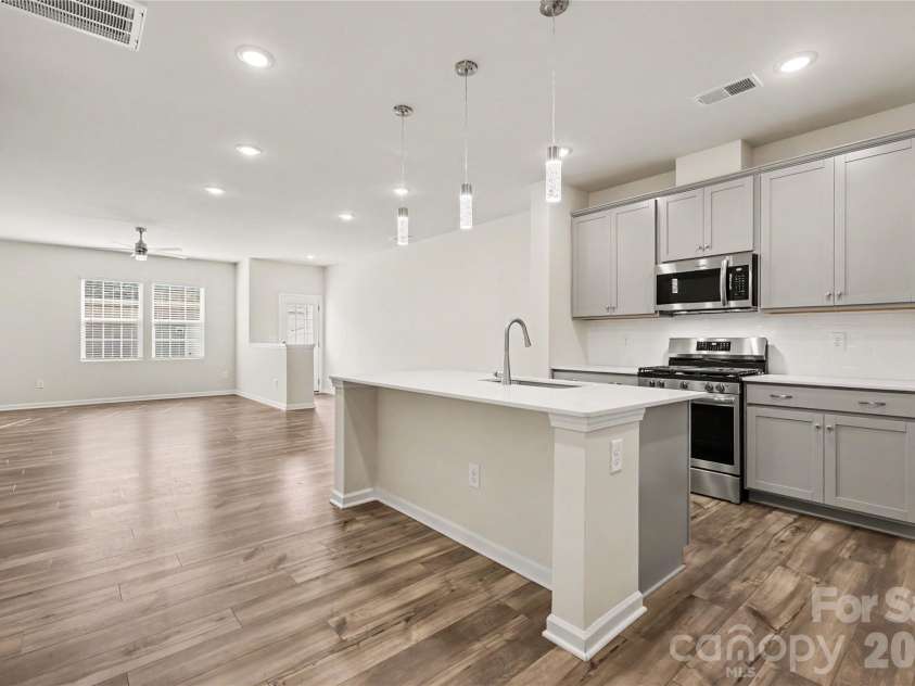 4471 Potters Wheel Drive, Fort Mill, SC 29715.  MLS# CAR4406448, YatesRealty ID 9347. 