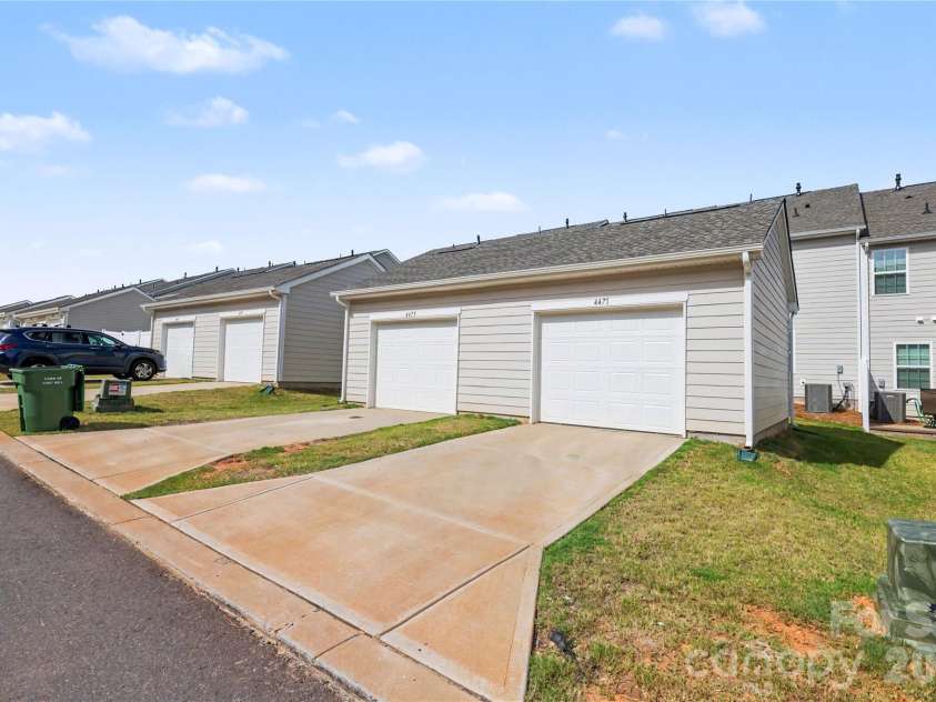 4471 Potters Wheel Drive, Fort Mill, SC 29715.  MLS# CAR4406448, YatesRealty ID 9347. 