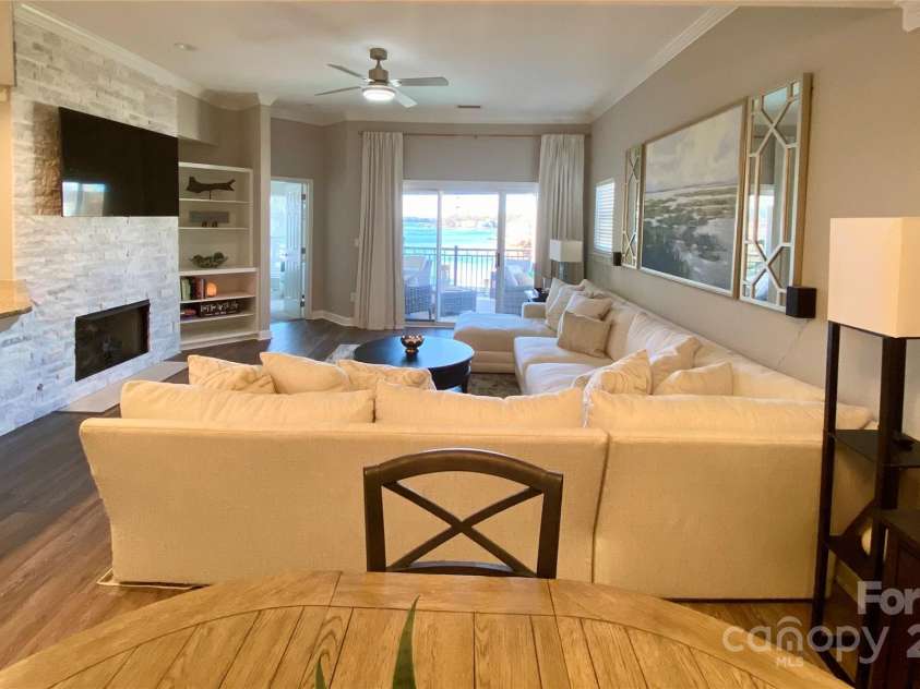 17810 Half Moon Lane, Cornelius, NC 28031.  MLS# CAR4248678, YatesRealty ID 9348. 