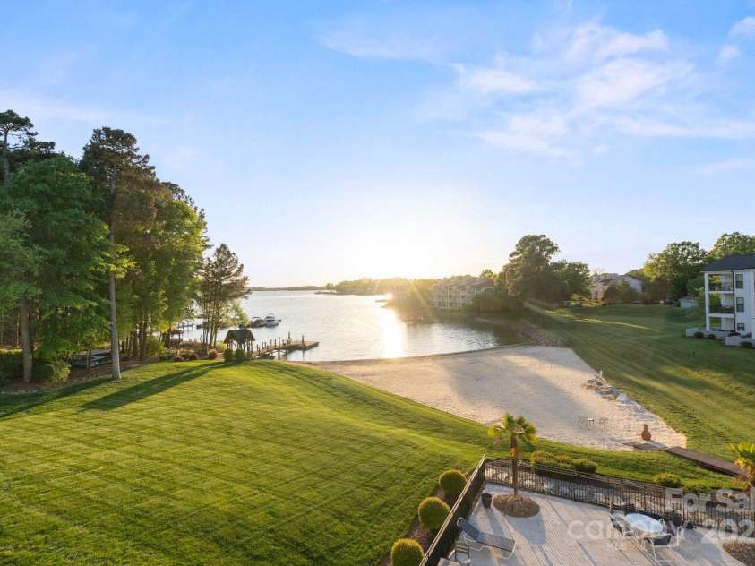 17810 Half Moon Lane, Cornelius, NC 28031.  MLS# CAR4248678, YatesRealty ID 9348. 