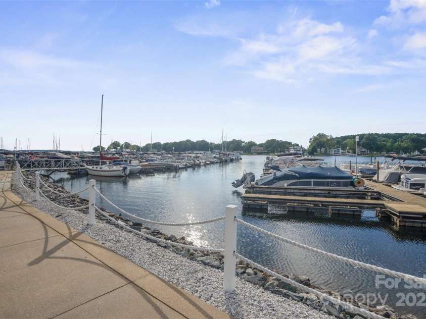 17810 Half Moon Lane, Cornelius, NC 28031.  MLS# CAR4248678, YatesRealty ID 9348. 