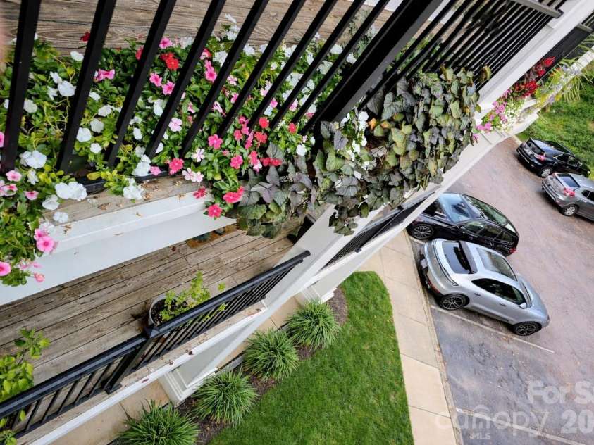 17810 Half Moon Lane, Cornelius, NC 28031.  MLS# CAR4248678, YatesRealty ID 9348. 