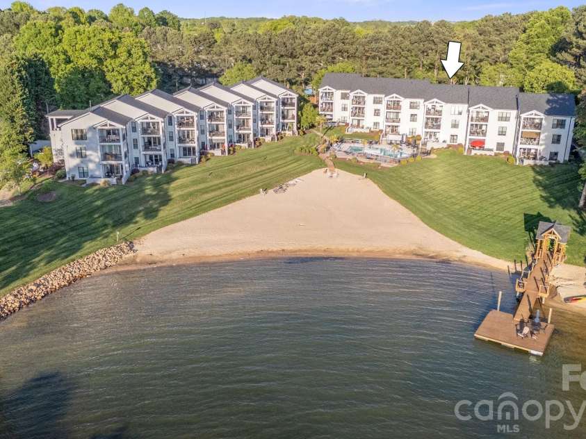 17810 Half Moon Lane, Cornelius, NC 28031.  MLS# CAR4248678, YatesRealty ID 9348. 