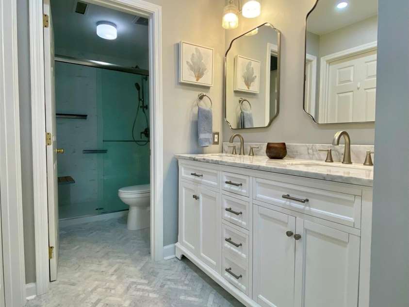 17810 Half Moon Lane, Cornelius, NC 28031.  MLS# CAR4248678, YatesRealty ID 9348. Primary Bathroom Upgraded