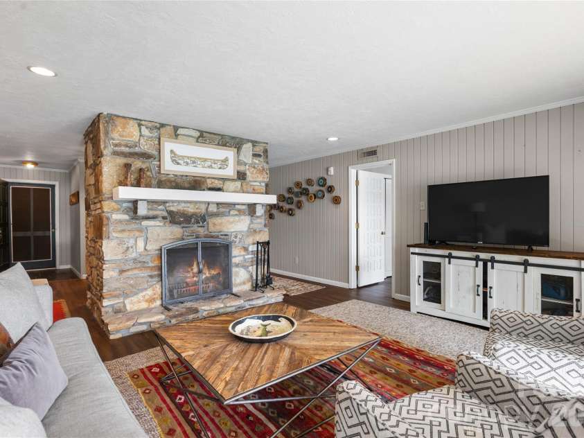 68 Toxaway Point, Lake Toxaway, NC 28747.  MLS# CAR4409256, YatesRealty ID 9348. 