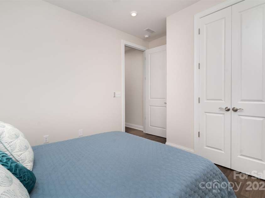 10421 Superb Lane, Charlotte, NC 28215.  MLS# CAR4238247, YatesRealty ID 9349. First Floor Secondary Bedroom