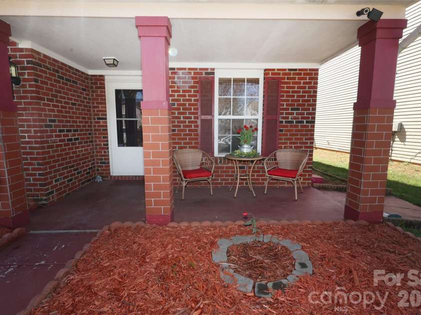 6432 Brumit Lane, Charlotte, NC 28269.  MLS# CAR4349253, YatesRealty ID 9349. 