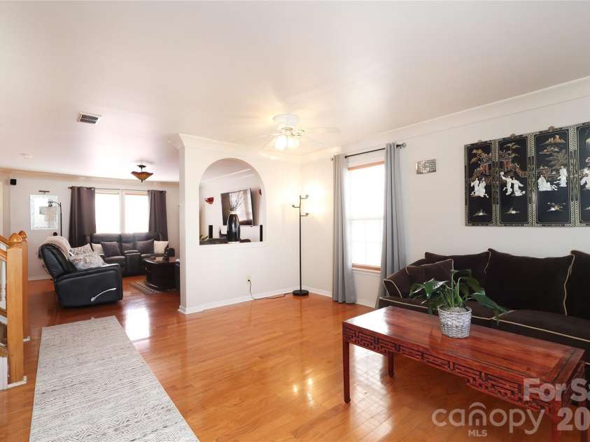 6432 Brumit Lane, Charlotte, NC 28269.  MLS# CAR4349253, YatesRealty ID 9349. 