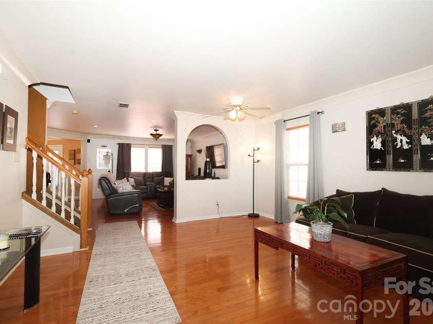 6432 Brumit Lane, Charlotte, NC 28269.  MLS# CAR4349253, YatesRealty ID 9349. 