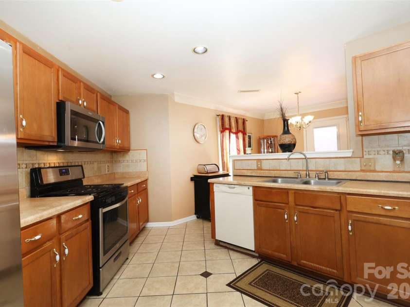 6432 Brumit Lane, Charlotte, NC 28269.  MLS# CAR4349253, YatesRealty ID 9349. 