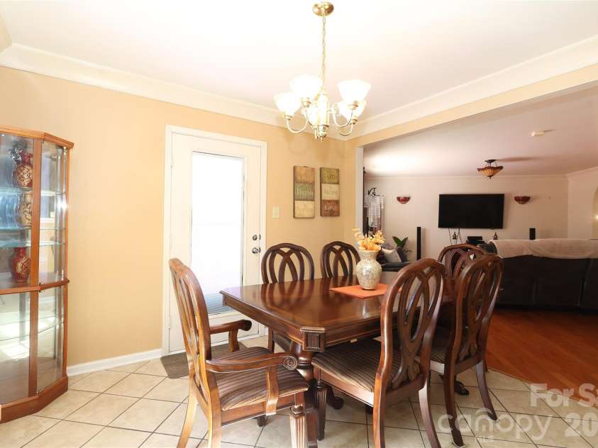 6432 Brumit Lane, Charlotte, NC 28269.  MLS# CAR4349253, YatesRealty ID 9349. 