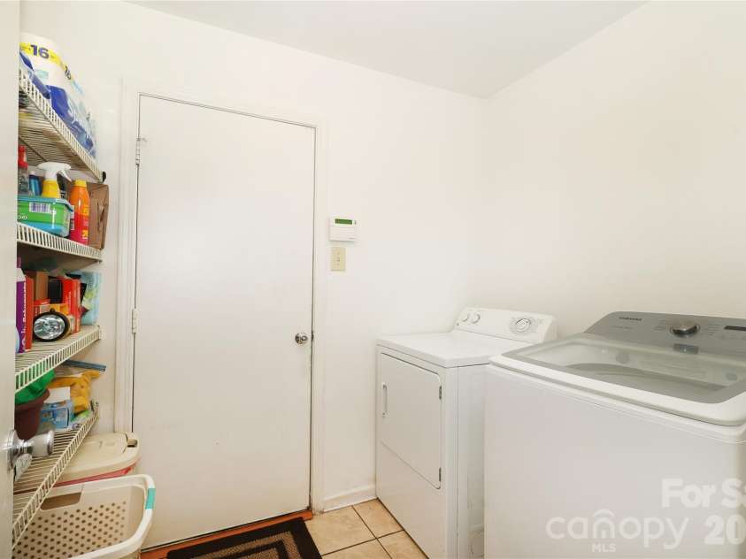 6432 Brumit Lane, Charlotte, NC 28269.  MLS# CAR4349253, YatesRealty ID 9349. 