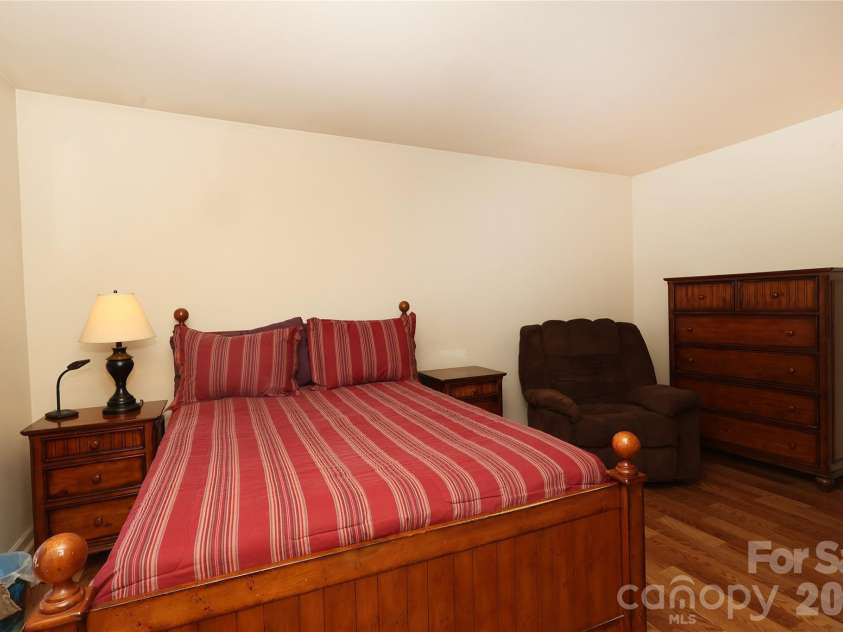 6432 Brumit Lane, Charlotte, NC 28269.  MLS# CAR4349253, YatesRealty ID 9349. 