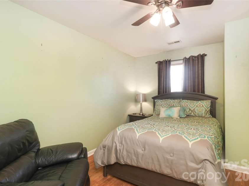 6432 Brumit Lane, Charlotte, NC 28269.  MLS# CAR4349253, YatesRealty ID 9349. 