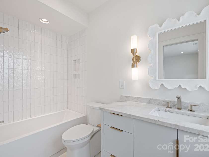 8397 Ranger Island Marina Road, Denver, NC 28037.  MLS# CAR4250240, YatesRealty ID 935. 