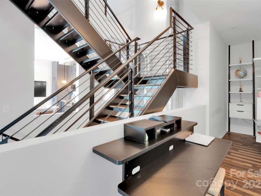 3123 Davidson Street, Charlotte, NC 28205.  MLS# CAR4298874, YatesRealty ID 9350. Office Area