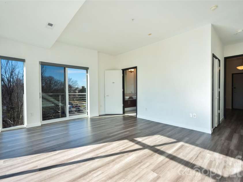 3123 Davidson Street, Charlotte, NC 28205.  MLS# CAR4341241, YatesRealty ID 9350. Main Level: Primary