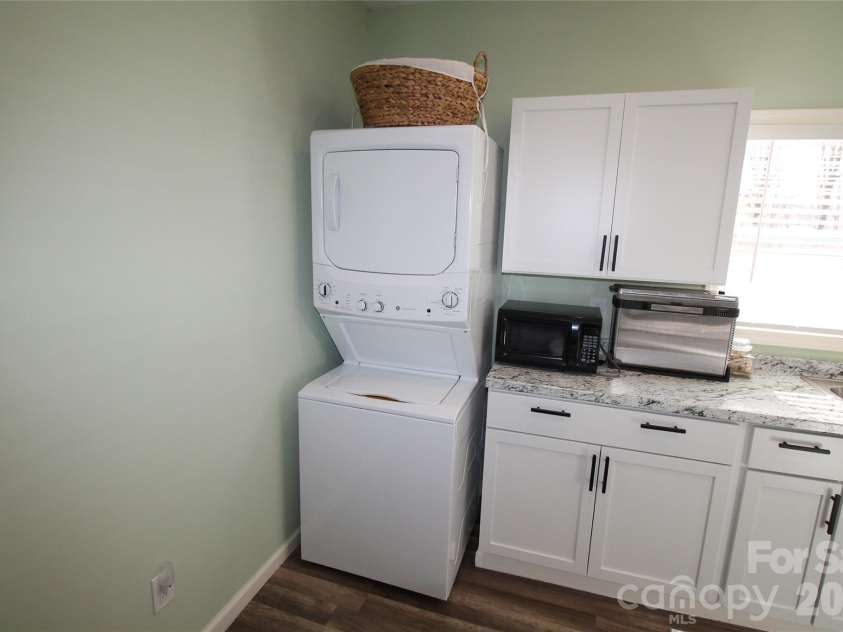 112 Hartford Avenue, Bessemer City, NC 28016.  MLS# CAR4338747, YatesRealty ID 9351. 