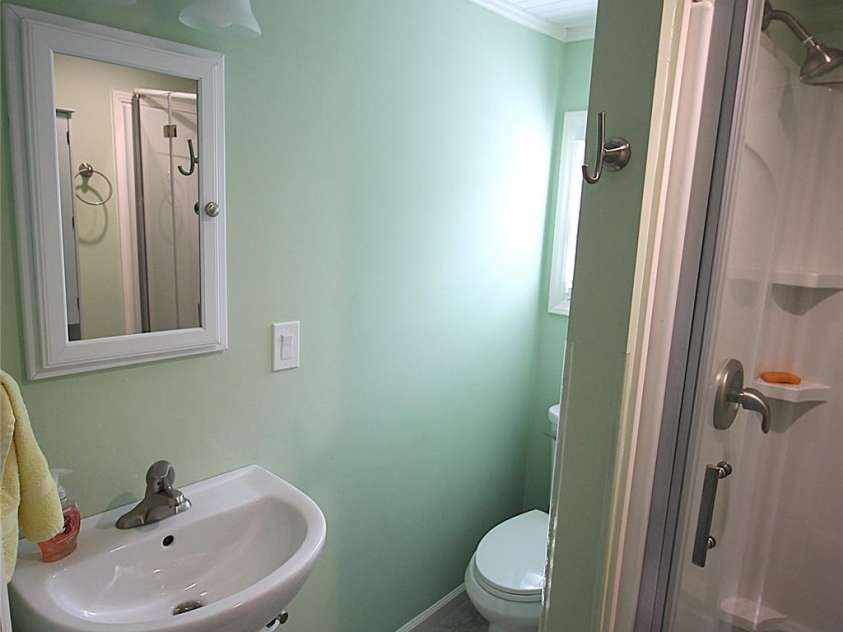 112 Hartford Avenue, Bessemer City, NC 28016.  MLS# CAR4338747, YatesRealty ID 9351. 