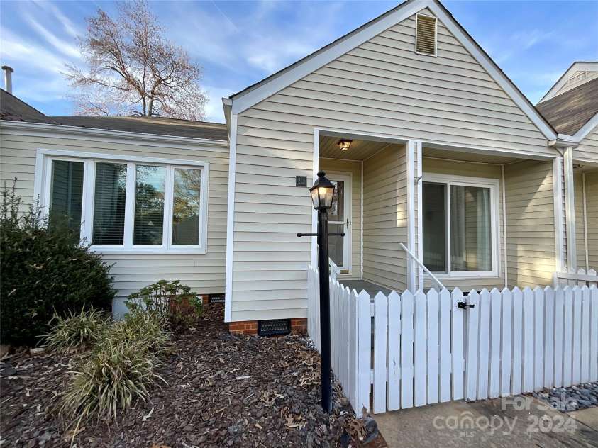 213 Eastwood Drive, Salisbury, NC 28146.  MLS# CAR4203017, YatesRealty ID 9351. 