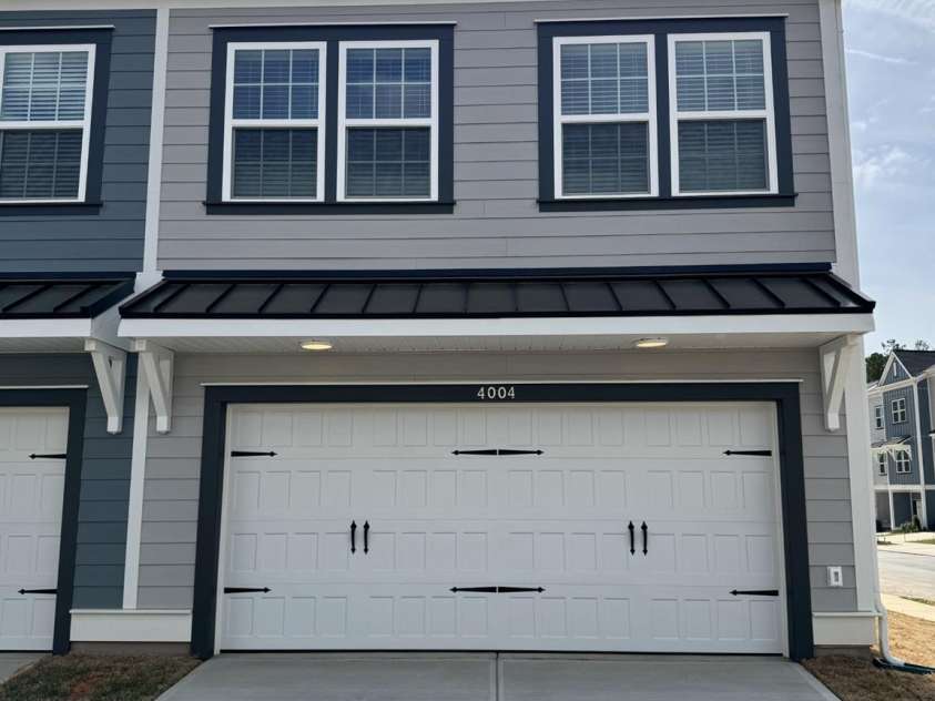 4004 Crooked Spruce Court, Matthews, NC 28105.  MLS# CAR4243747, YatesRealty ID 9352. 