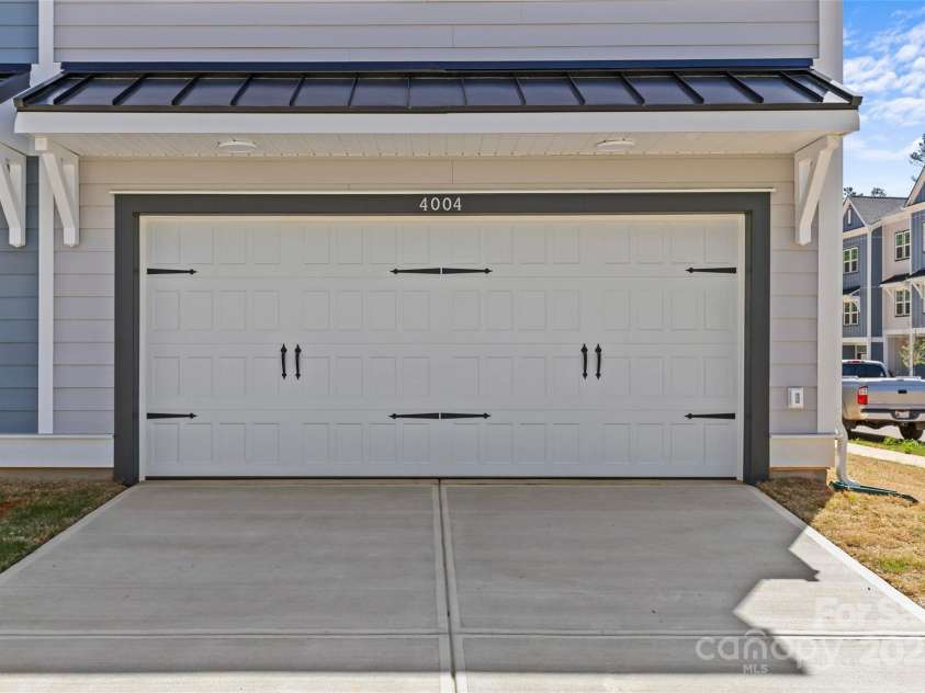 4004 Crooked Spruce Court, Matthews, NC 28105.  MLS# CAR4243747, YatesRealty ID 9352. 